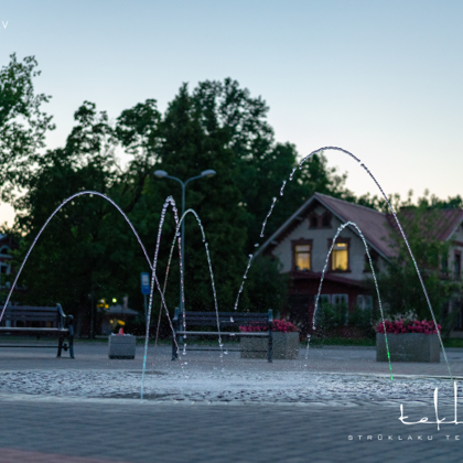 Sausā strūklaka pie Siguldas dzelzceļa stacijas / 2012. gads