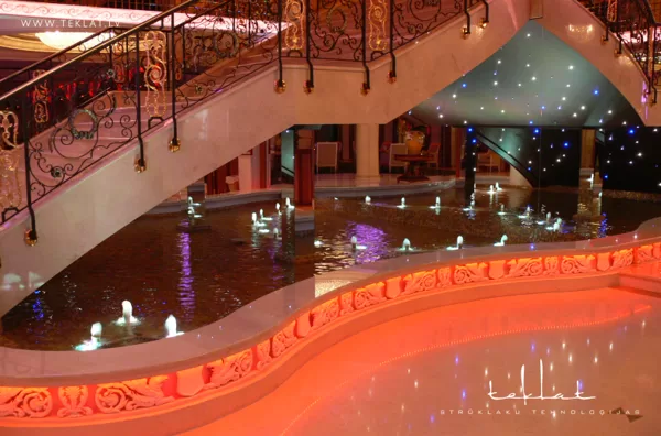 Iekštelpu strūklaka izklaides centrā «Royal Casino SPA &amp; Hotel Resort» / 2006. gads